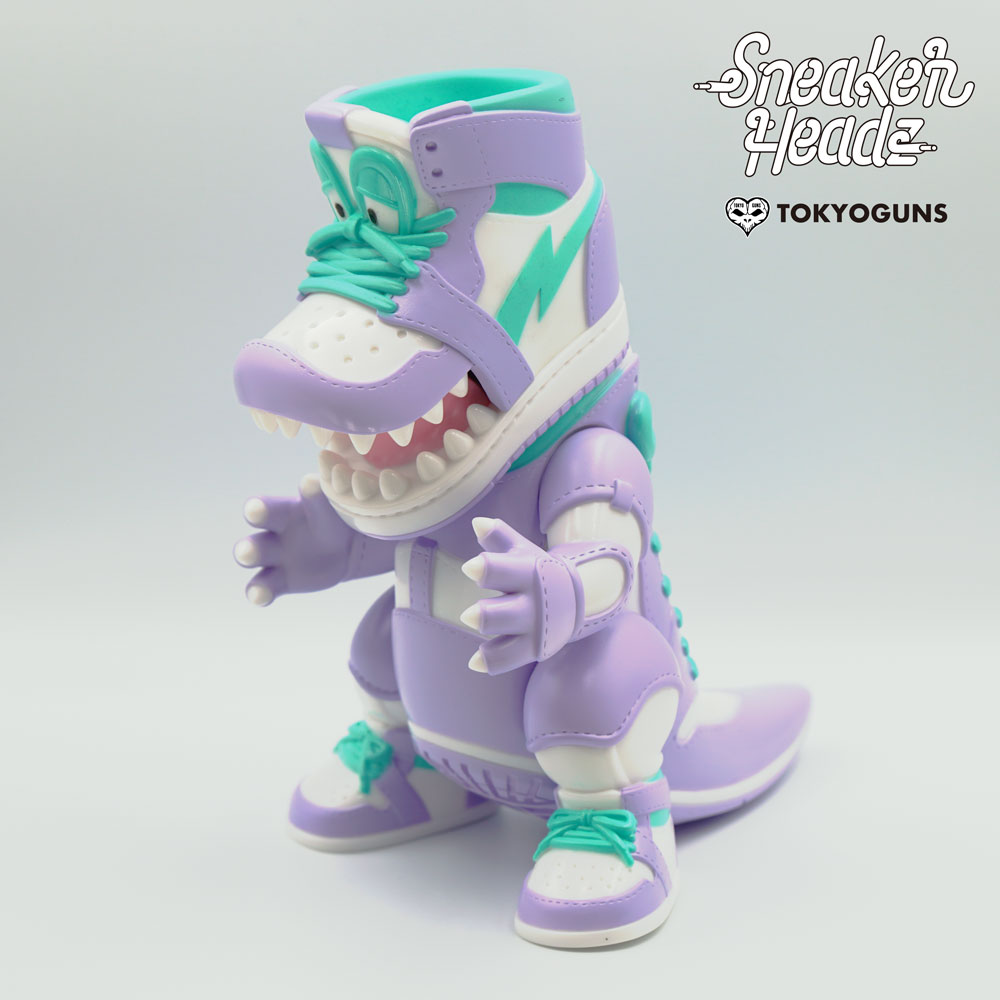 TOKYOGUNS】怪獣スニーカーヘッドがT-BASE渋谷PARCOにて登場