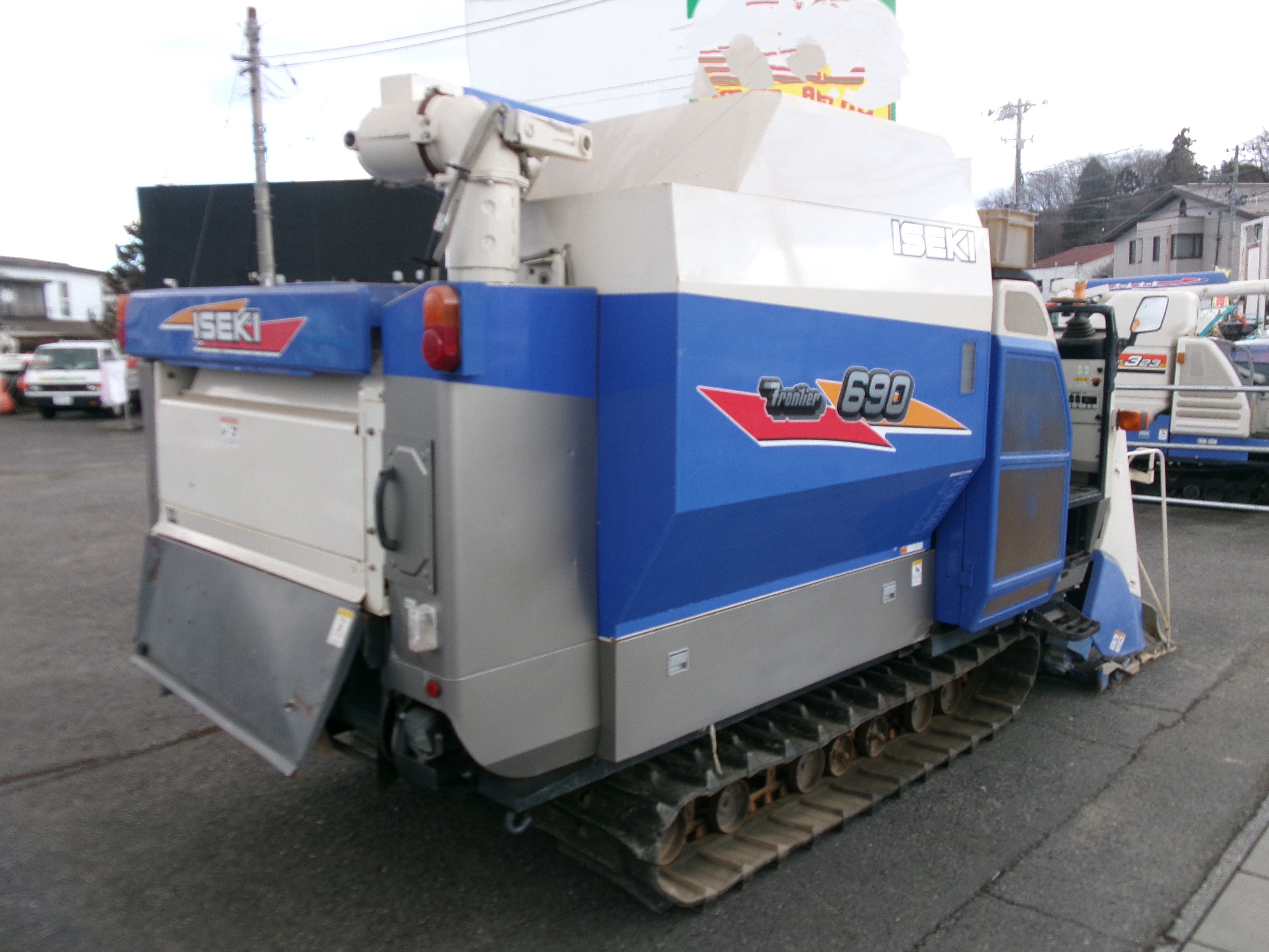 イセキ 中古 コンバイン HFZ690G ZAPLW 90馬力 – 農キング