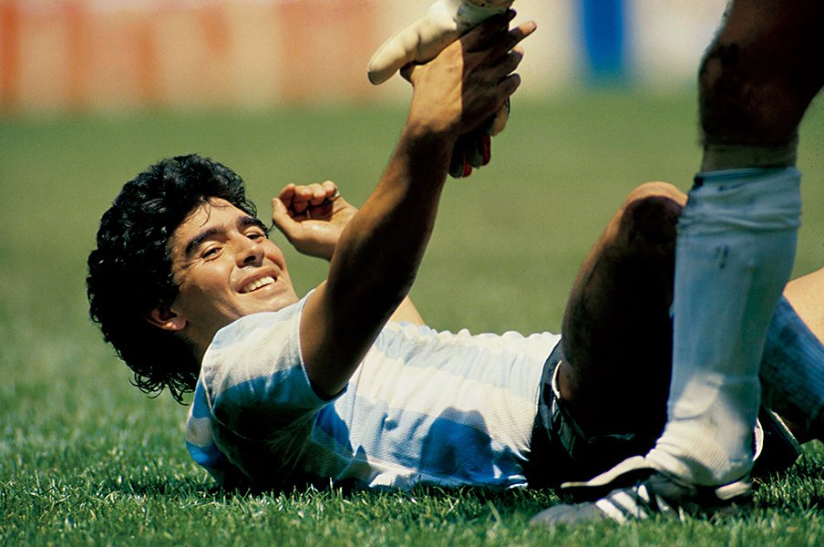 ディエゴ・マラドーナ「神の子がくれた癒しと幸せ」～スーパースターの