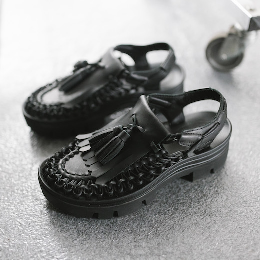 noir kei ninomiya」と「KEEN」によるコラボレーション！ニーハイ