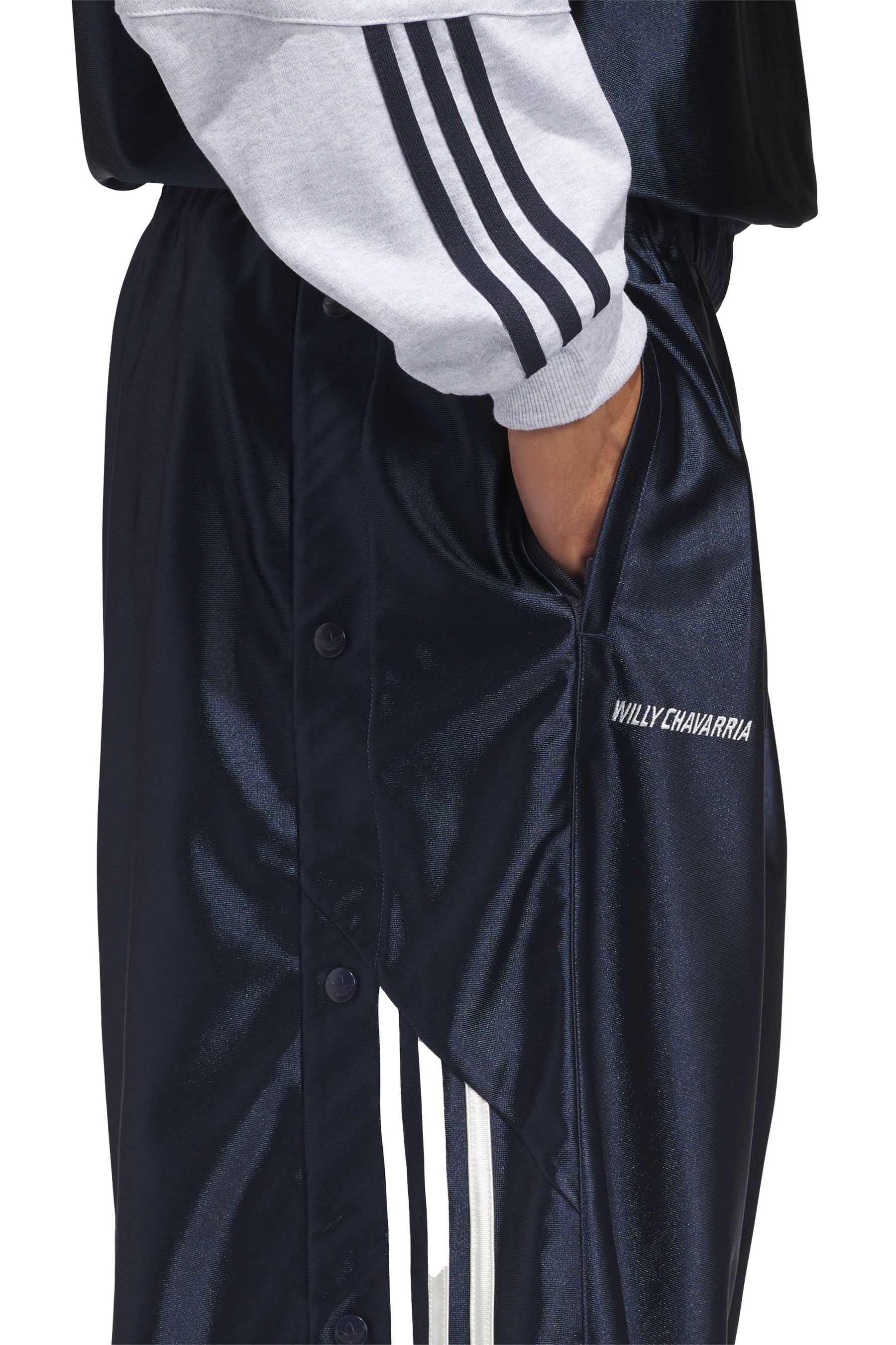 adidas Originals × WILLY CHAVARRIA アディダス ウィリーチャバリア