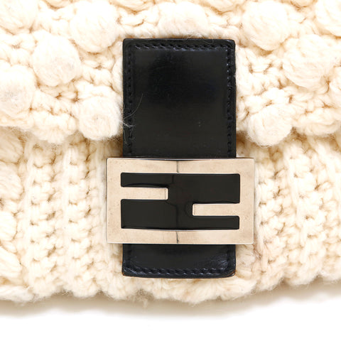 フェンディ FENDI マンマバケット ニット ハンドバッグ ホワイト