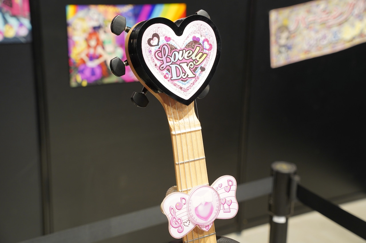 プリズムレインボーギター（開発中のもの）。 [画像ギャラリー 18/33