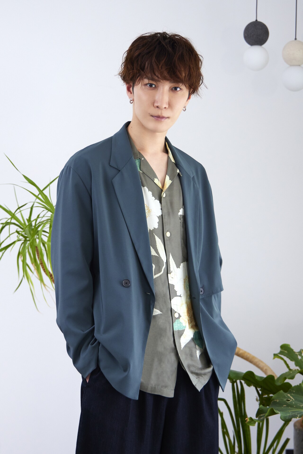 菊池風磨・長濱ねる共演「ウソ婚」にSnow Man渡辺翔太が出演、若き