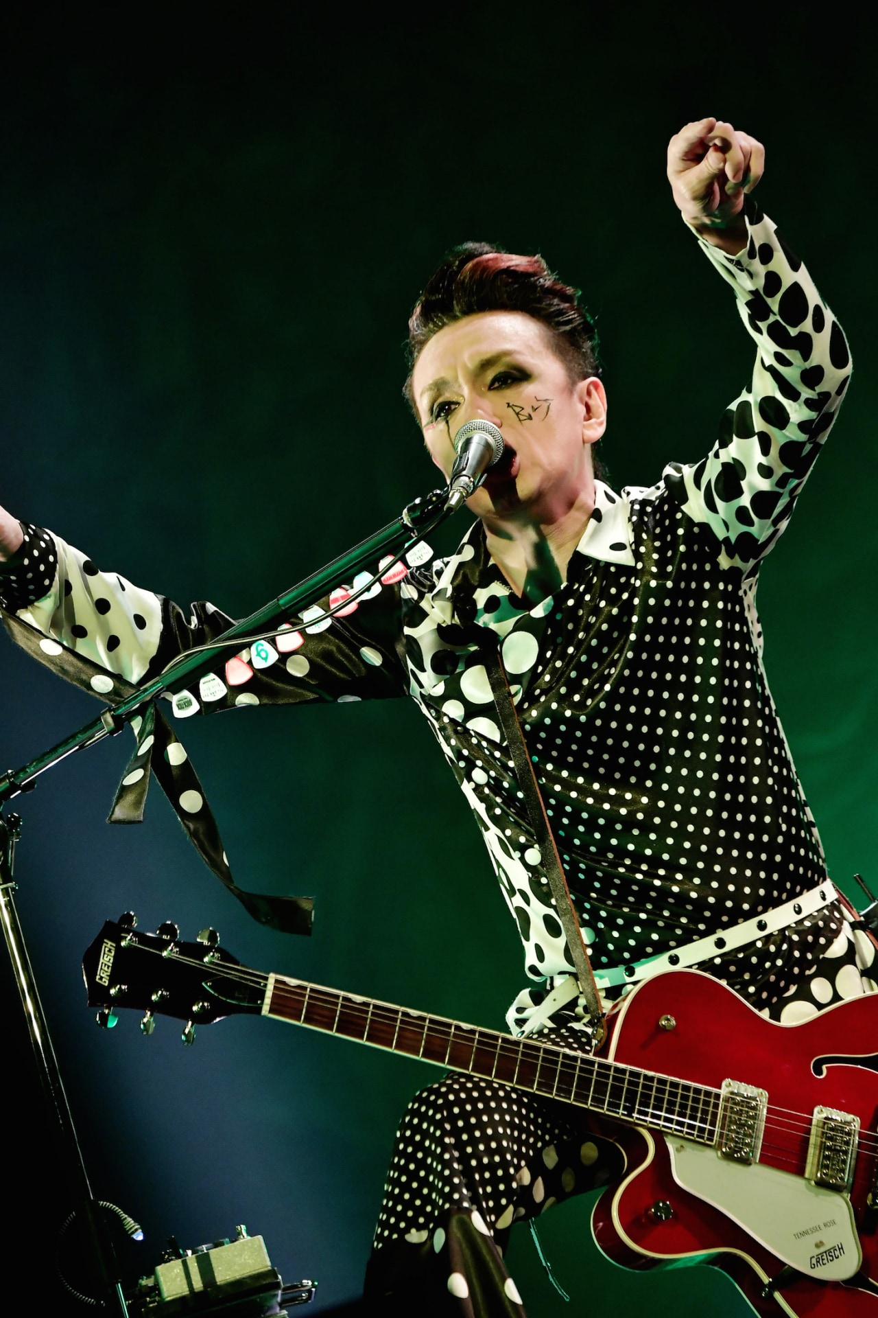 今井寿（G）（撮影：田中聖太郎） [画像ギャラリー 3/6] - 音楽ナタリー