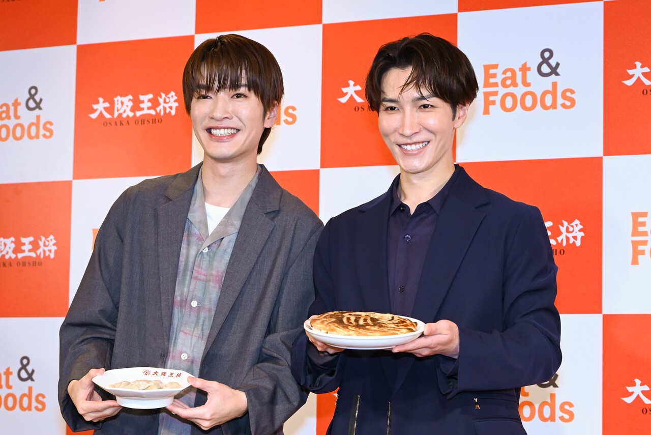 スノ深澤＆渡辺が大阪王将イメージキャラクターに就任、羽根つき餃子に