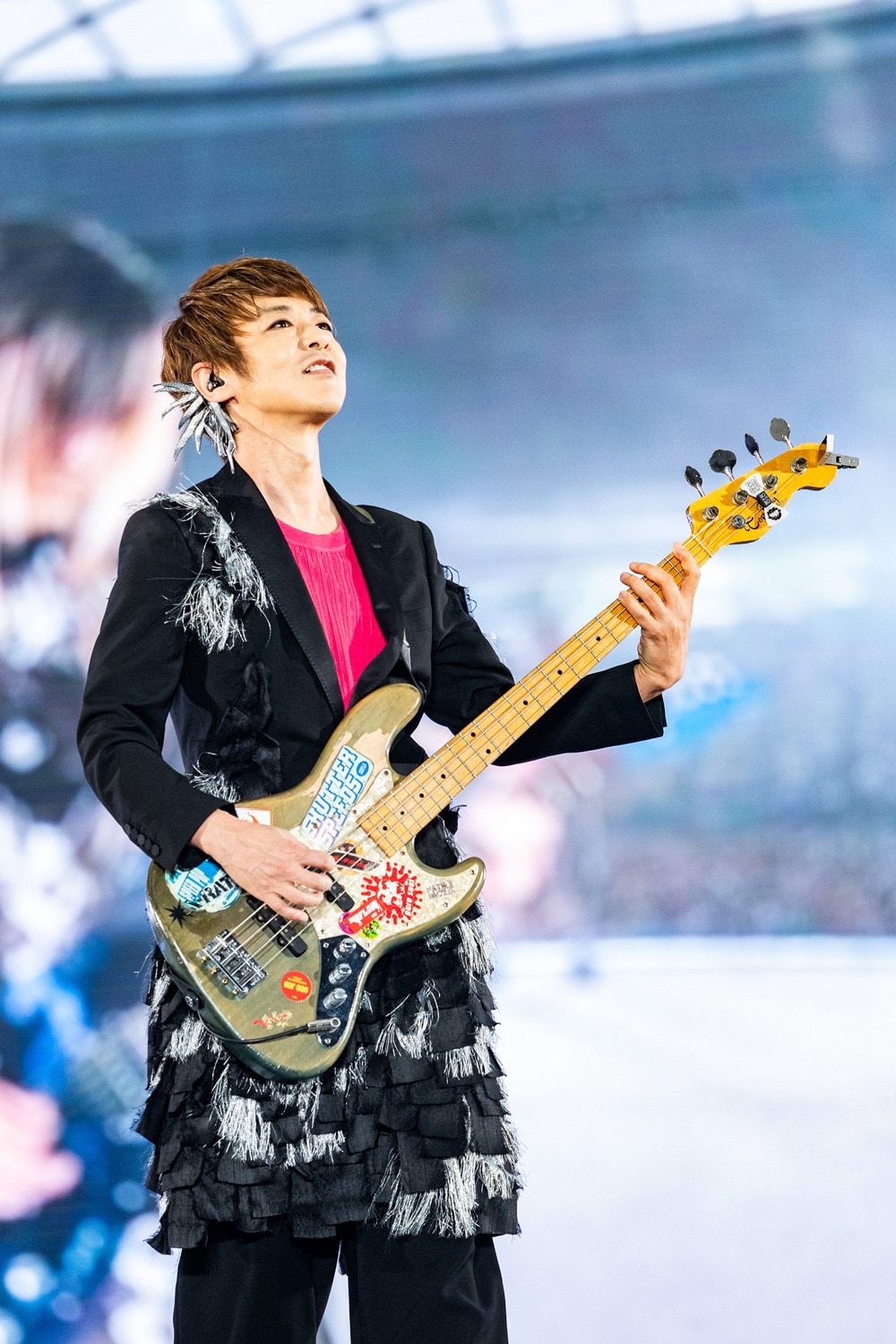 GLAY・JIROのあの“初号機”ベースを弾けるかもしれない - 音楽ナタリー