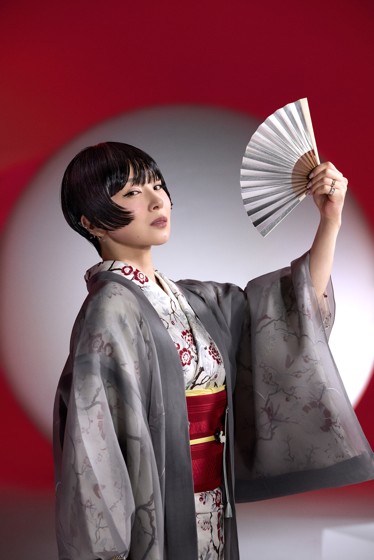 椎名林檎が13年ぶり党大会、全国の音響に定評のあるホールを行脚