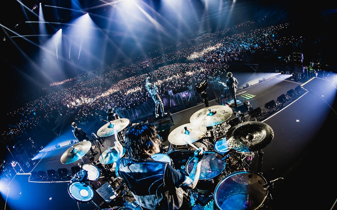 coldrainが念願の横浜アリーナで結成15周年ワンマン開催、盟友MAHも