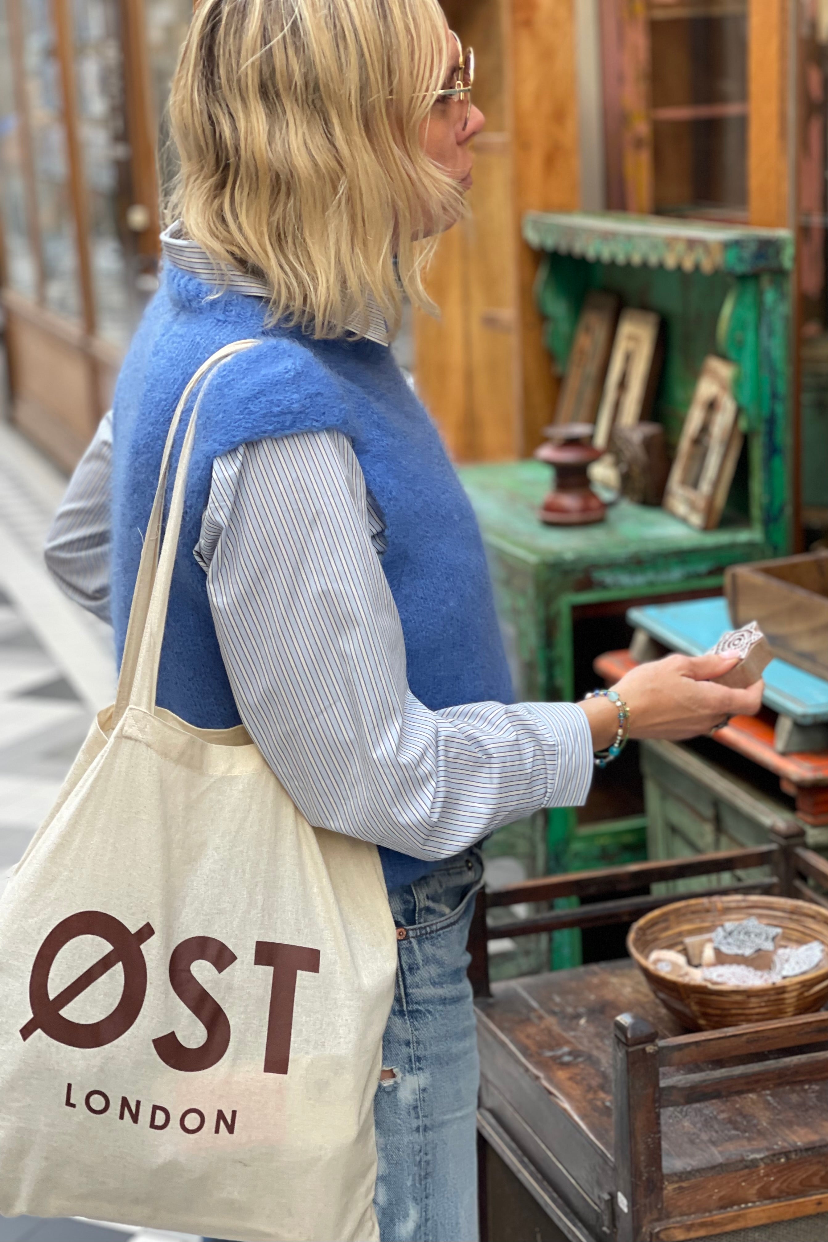 Monika Cropped Mohair Vest -Cornflower Blue – Øst London