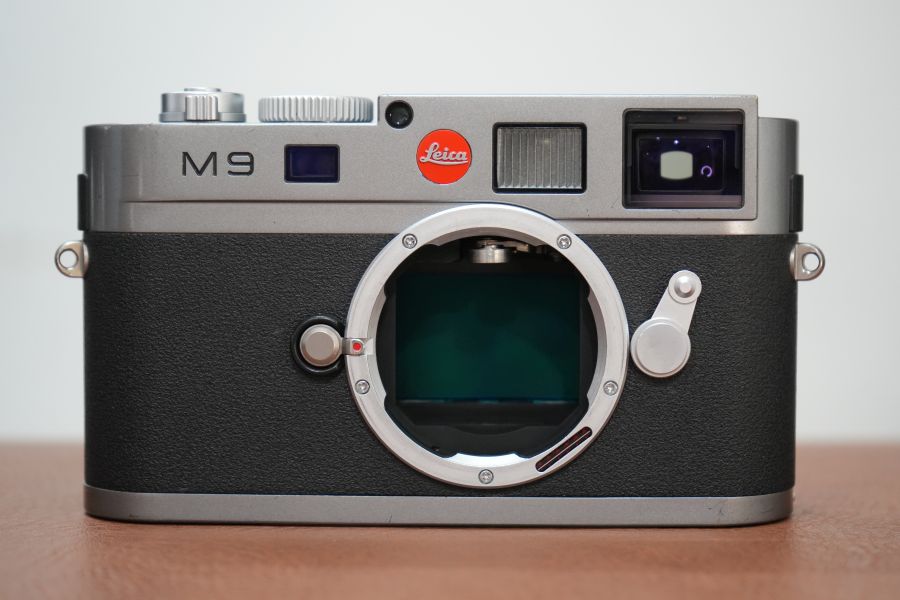 LEICA M9 Steel Grey paint finish 箱付き – まるかめら