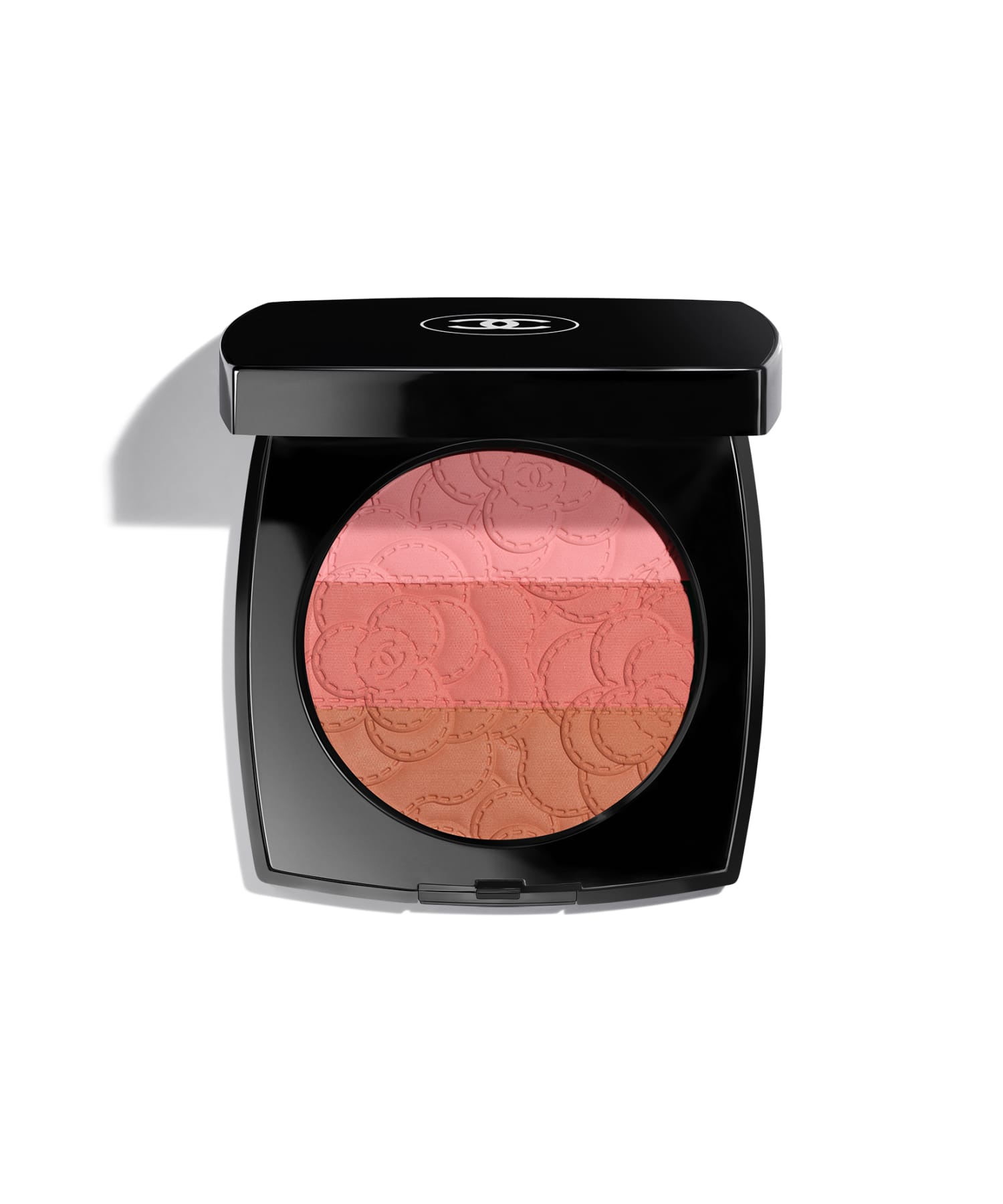 カメリア フトゥーラ パウダー トリオ チークカラー（チーク）｜CHANEL