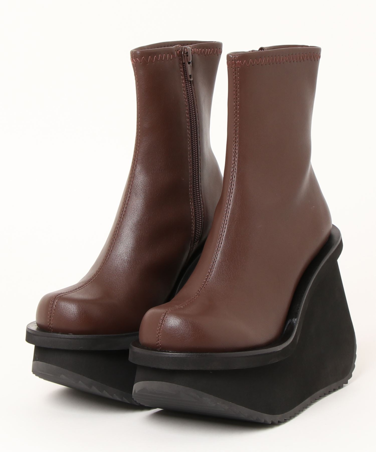 厚底ショートブーツ Jeffrey Campbell│Jeffrey Campbell OFFICIAL