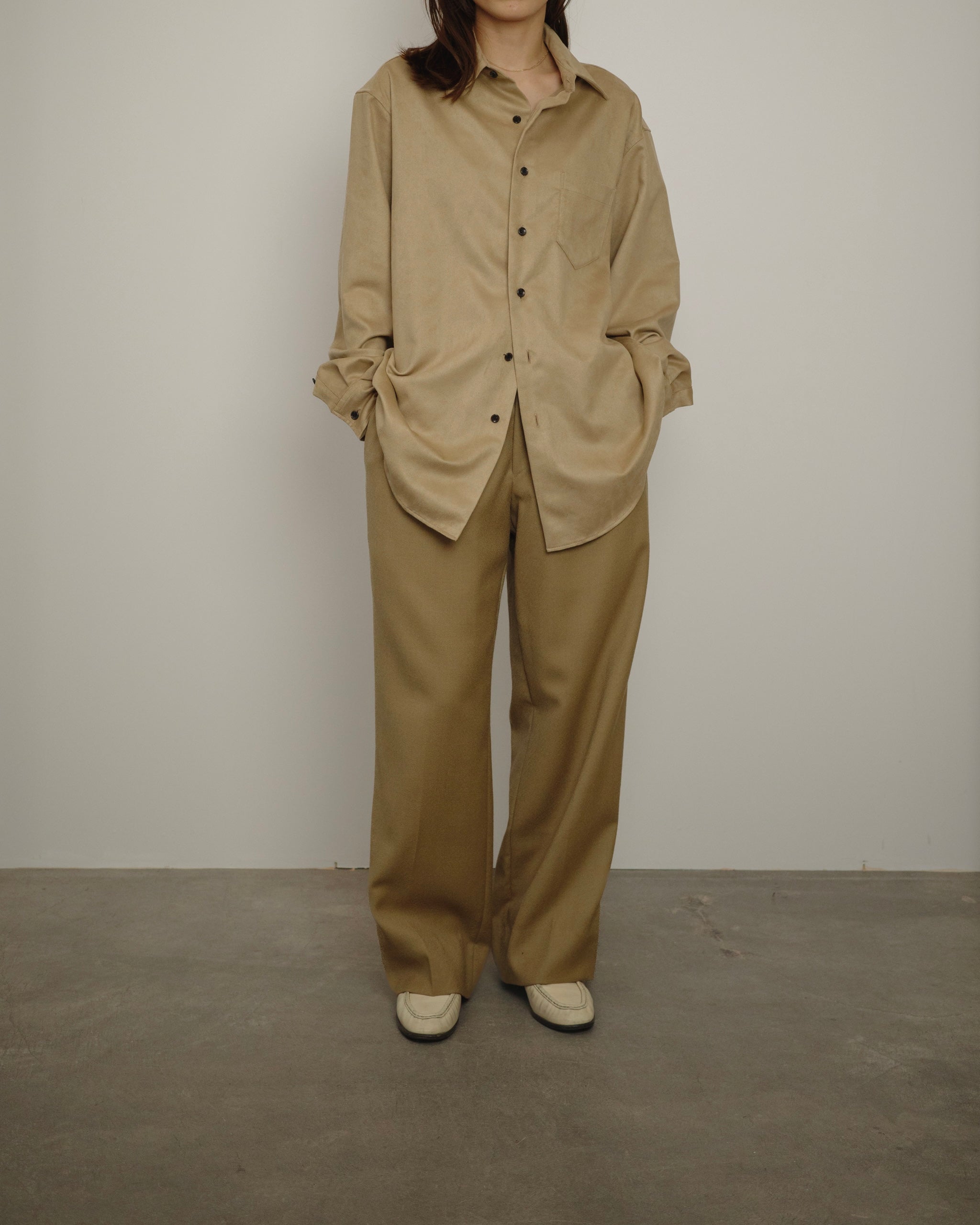 トップス OOTHO Original Faux Suede Shirt / Sand Original Faux