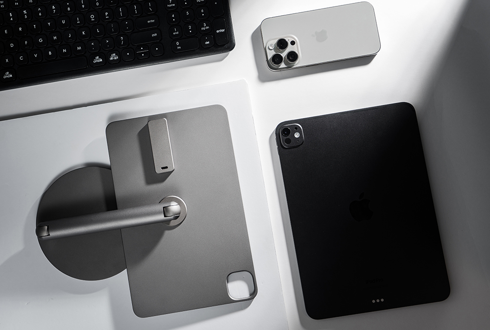 iPadのためにデザインされたスマートワイヤレス充電スタンド「REDBEAN