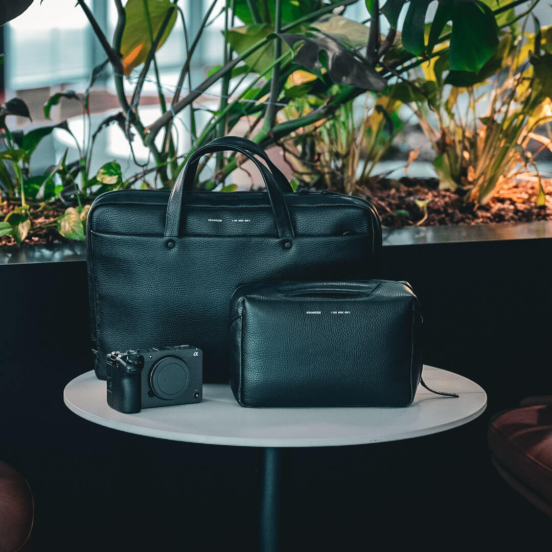 GRAMS28 133 Essential Case Max Review | One Tech Traveller