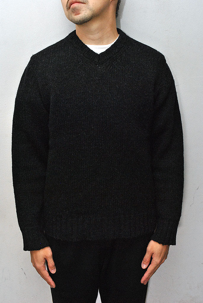 COMME des GARCONS HOMME Vネックニット