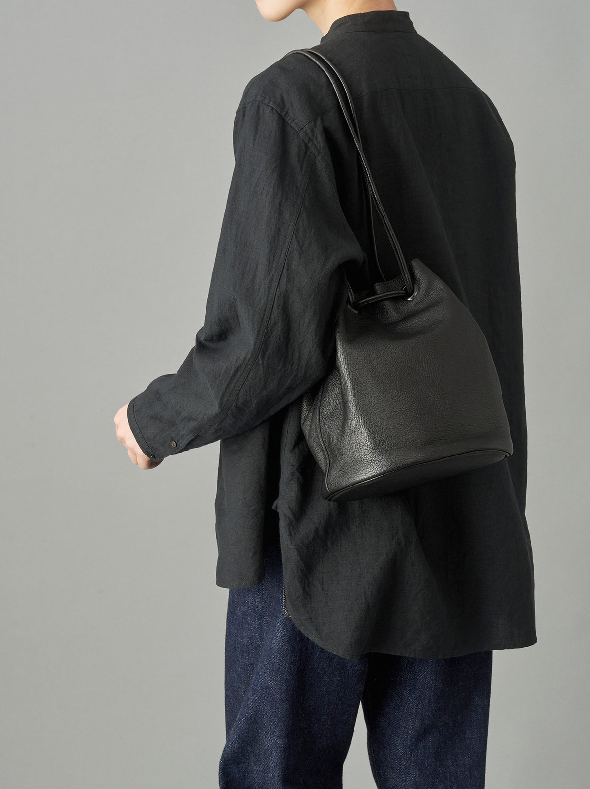 Oval lantern bag M (Baby goat) – ARTS&SCIENCE ONLINE SELLER