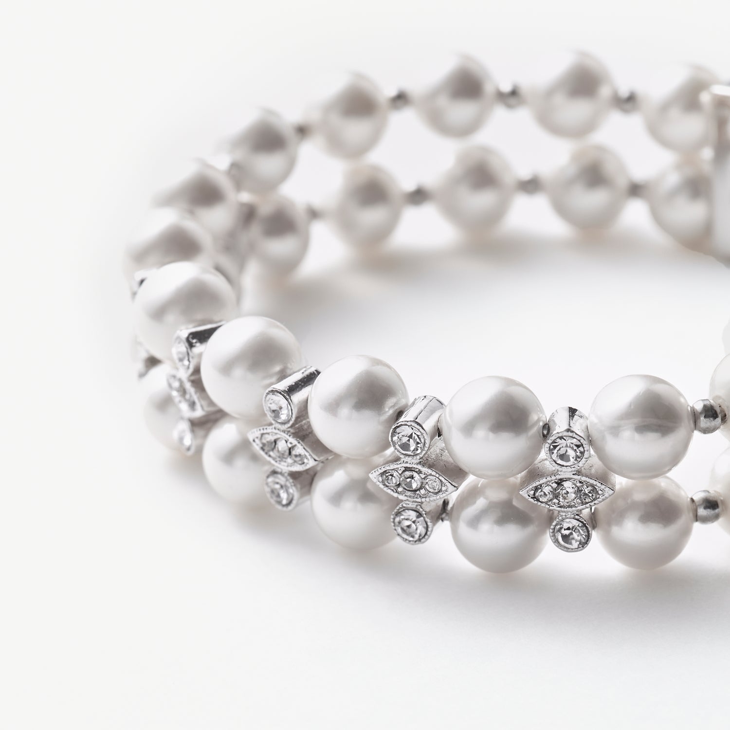 在庫一掃セール中！ハンパない美しさ！FOXEY フローズンブローチ