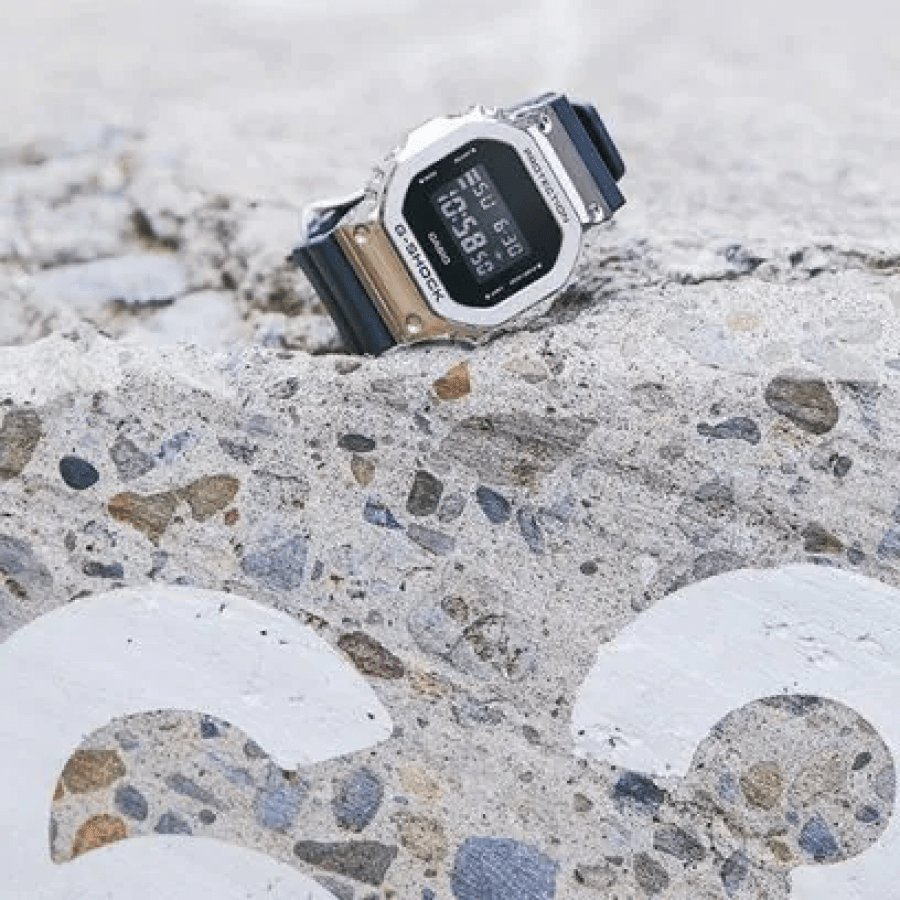 カシオ CASIO G-SHOCK GSHOCK ジーショック GM-5600-1JF メタルベゼル