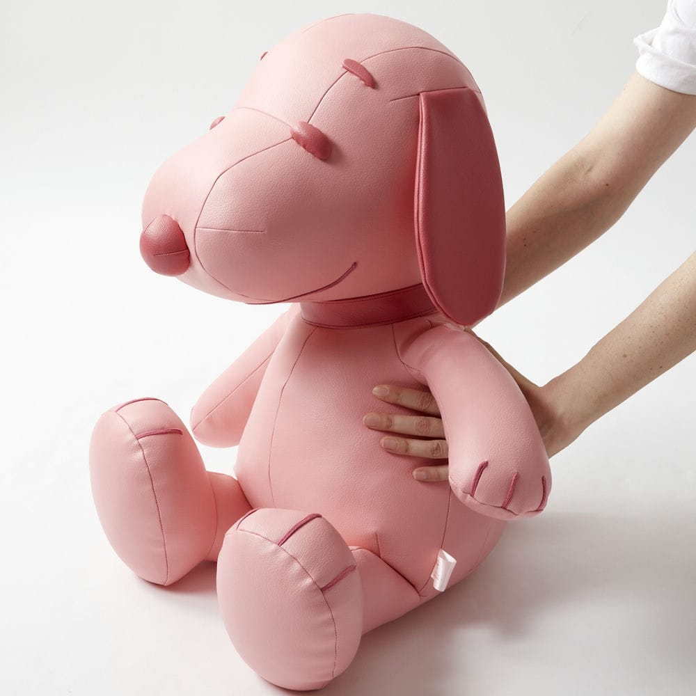 PEANUTS HOTEL ROOM64 PVCレザーぬいぐるみ ”HAPPINESS IS A WARM