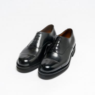 英国流 / スエード内羽根ウイングチップシューズ ブラック | ONLY