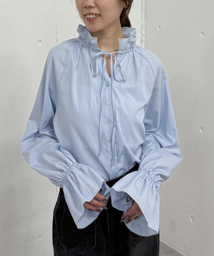 フリルカラーブラウス(M OFF WHITE): トップス｜PMbox P&M OFFICIAL