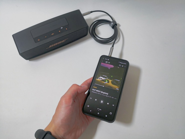 BOSEのポータブルスピーカー「SoundLink Mini Ⅱ」でデスクがカフェに