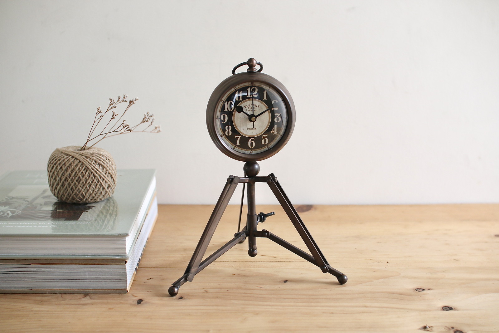 個人宅配送不可】ｽﾀﾝﾄﾞｸﾛｯｸ三脚ｶｯﾊﾟｰ: デコレーションアイテム ｜ YDM