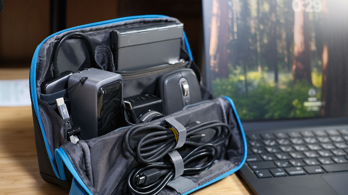 Anker Smart Pouch レビュー：コクヨと共同開発の小物ポーチ！ポケット