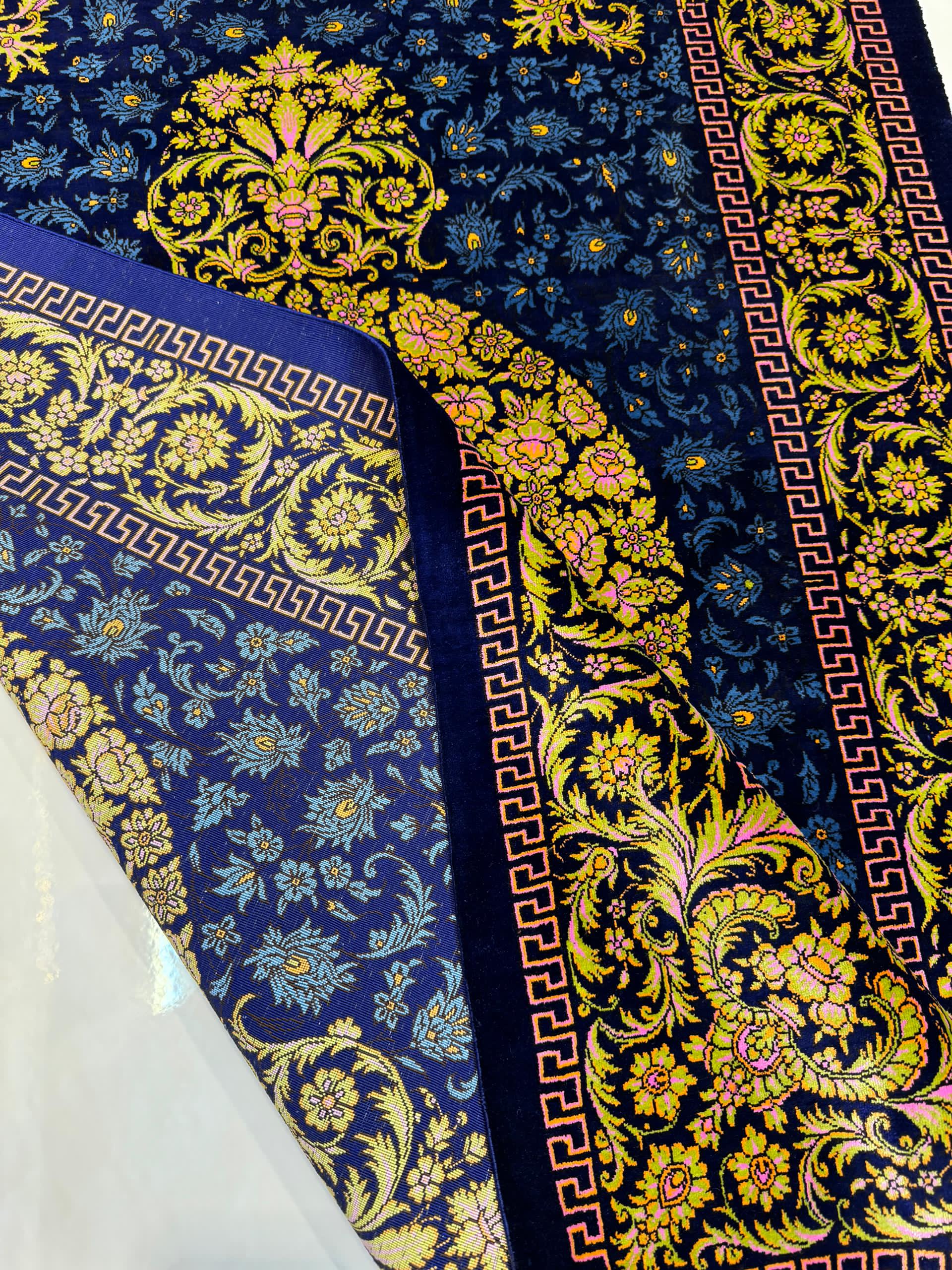 Y3200 高級ペルシャ絨毯 クム産 シルク100% 手織り100万ノット Y3200