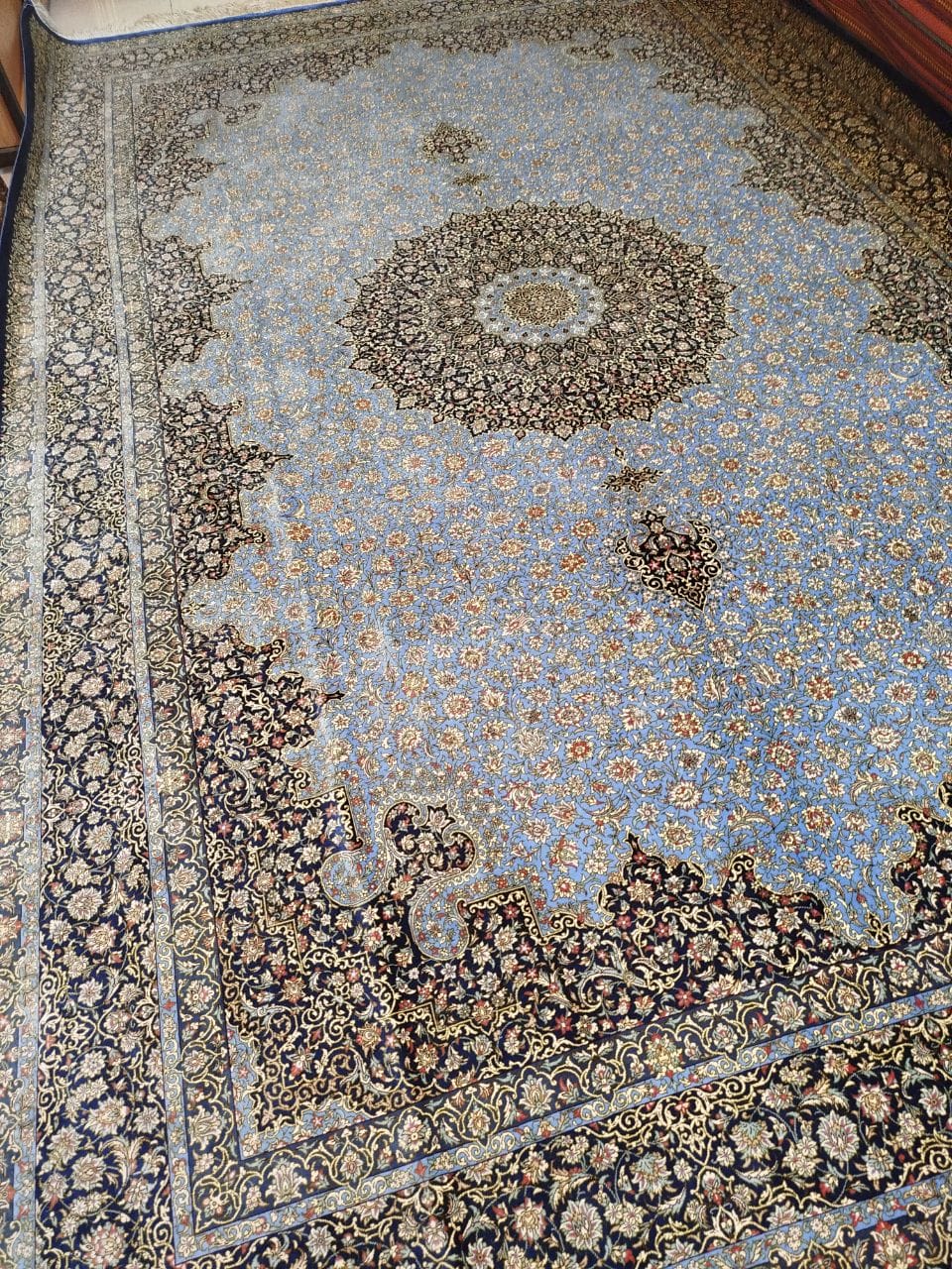 高級ペルシャ絨毯クム産シルク100％ メフルバフ工房 302×204cm（FN