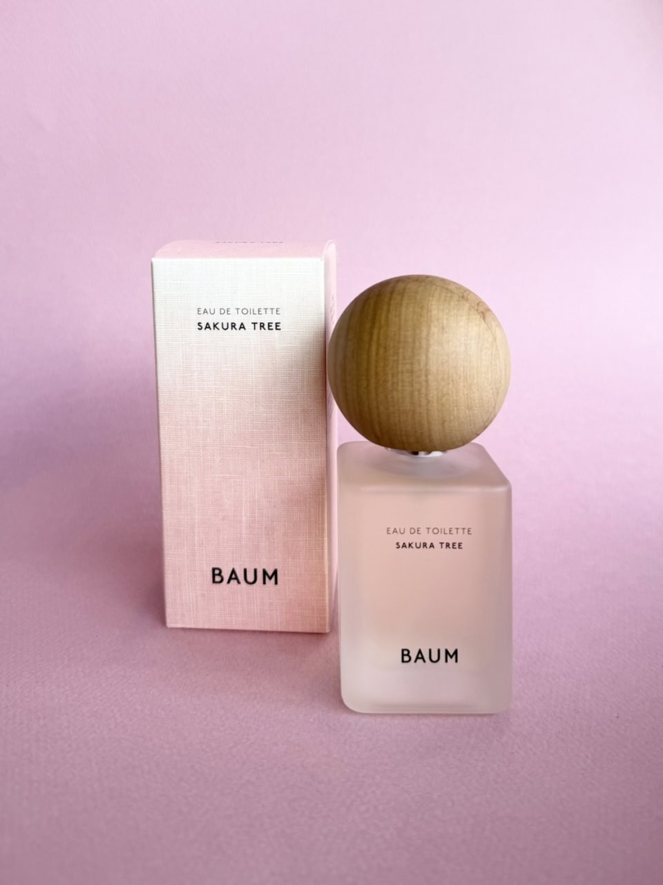 バウム】の新作フレグランスは春へと誘う「サクラツリー」の香り