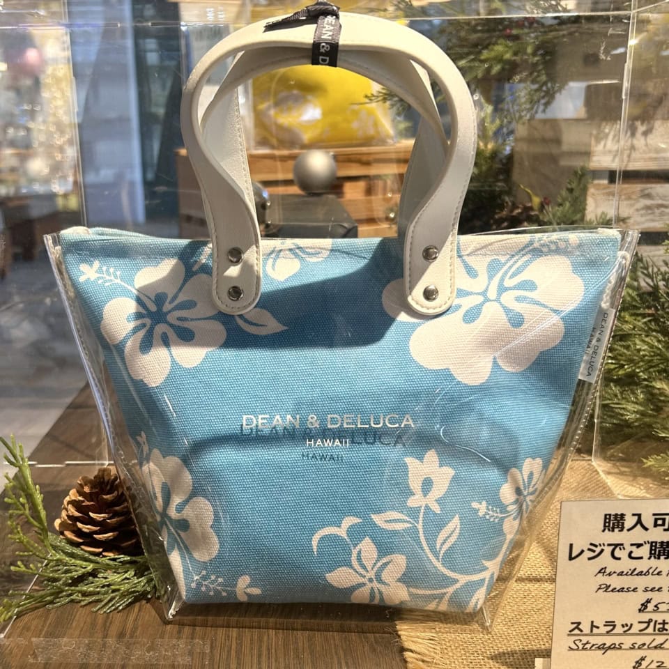 たたむとチャームになるバッグが可愛過ぎ！DEAN&DELUCAハワイ限定