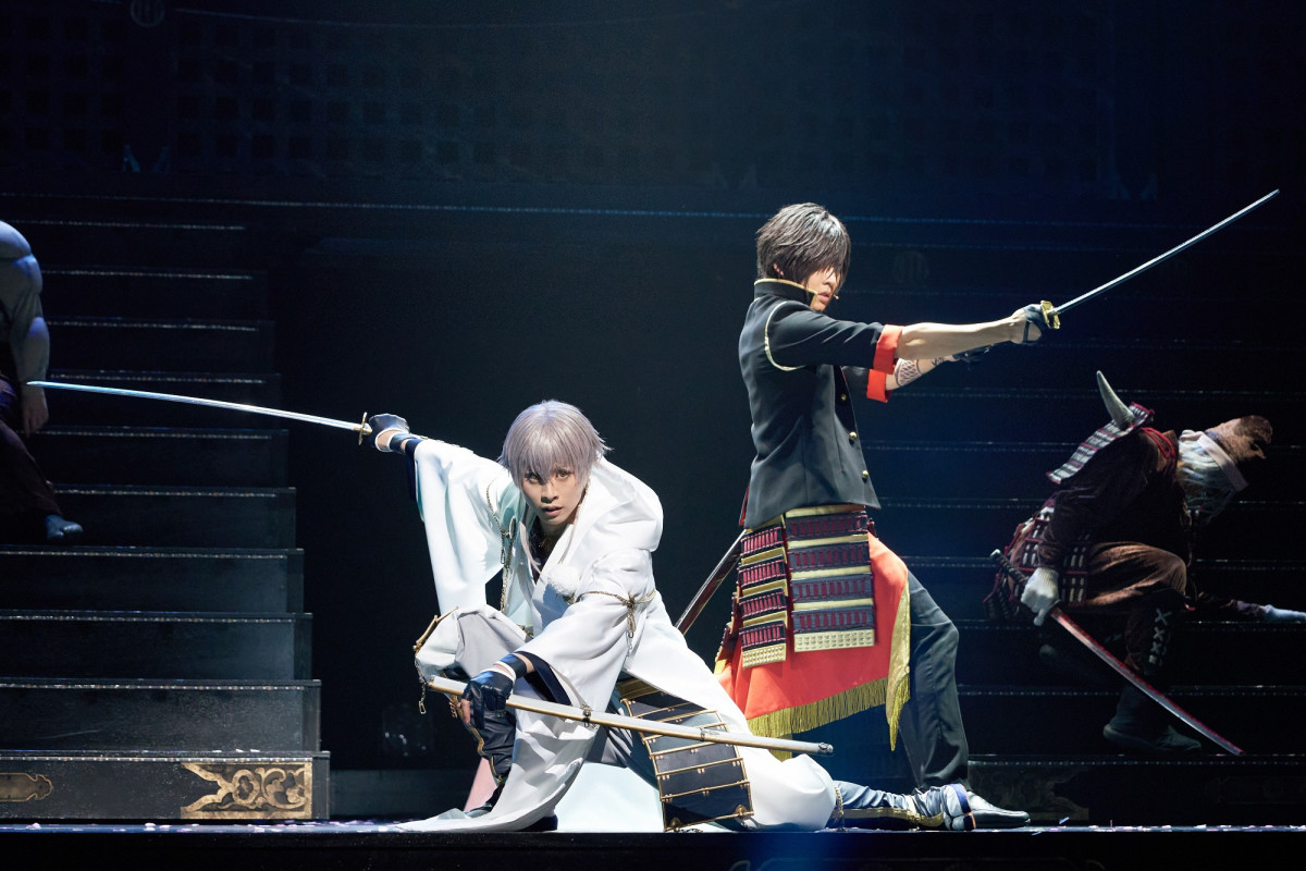 伊達家伝来の2振りを描くミュージカル『刀剣乱舞』 鶴丸国永 大倶利