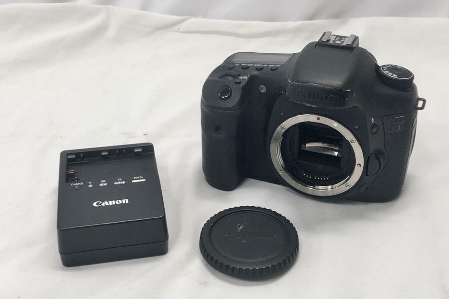 送料無料】◇Canon キヤノン 67）EOS 7Dボディ