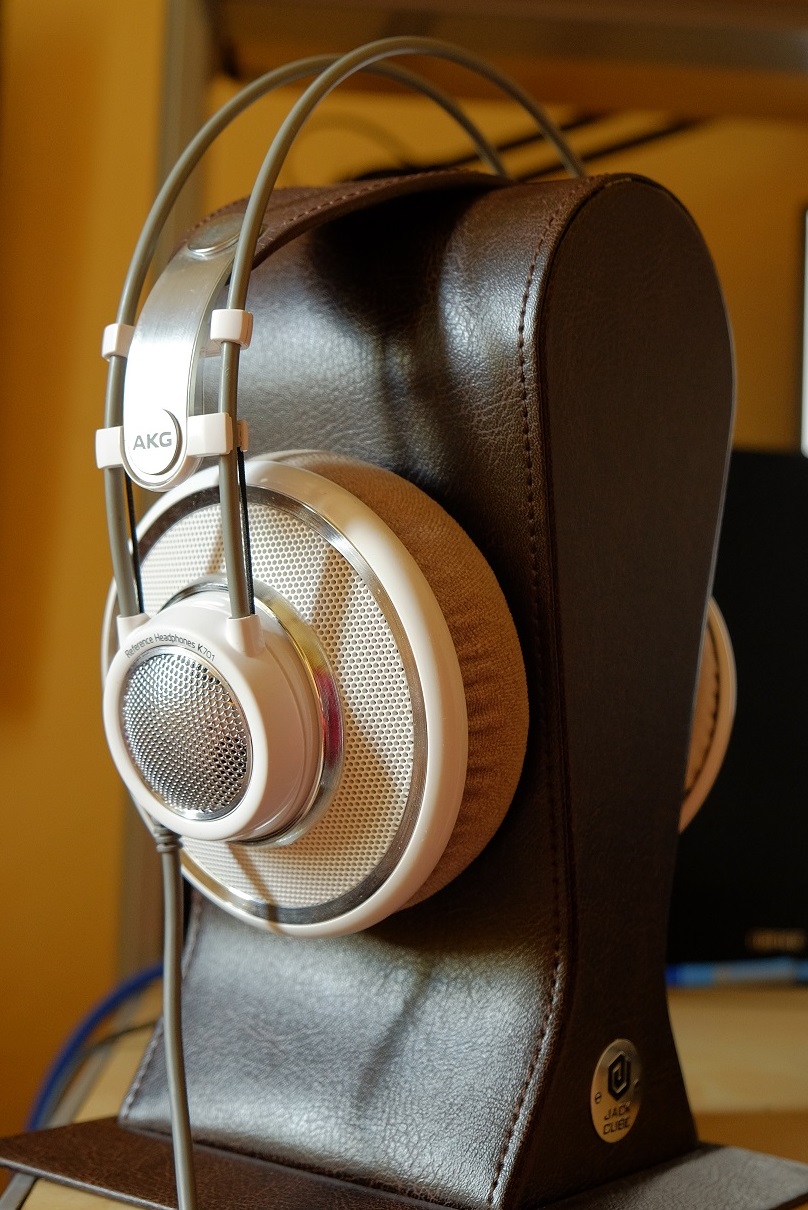 AKG K701 – Over-ear mania