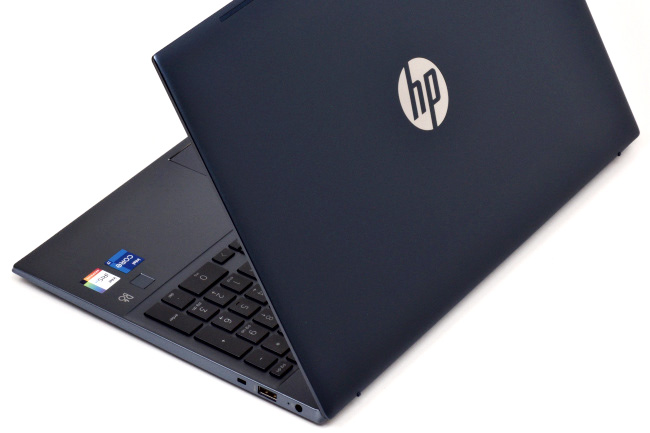 HP Pavilion 15-eg (2022年モデル) レビュー：スタイリッシュデザイン