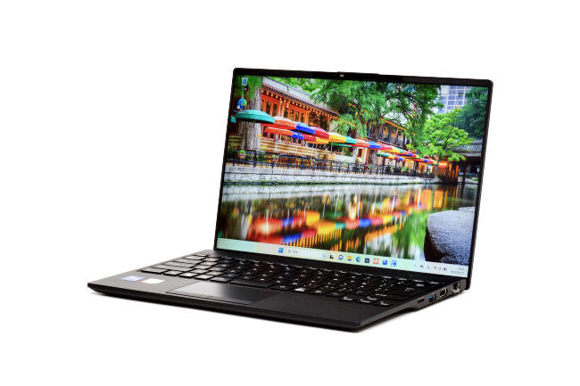 富士通 LIFEBOOK WU-X/H1 レビュー：超軽量で使いやすさ抜群の14型