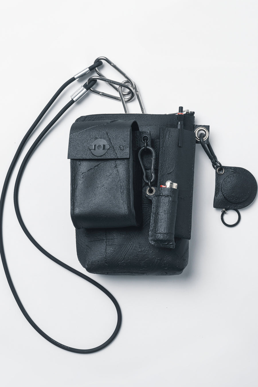 カガリユウスケ(KAGARI YUSUKE)の黒壁ミニコシブクロの通販｜PALETTE