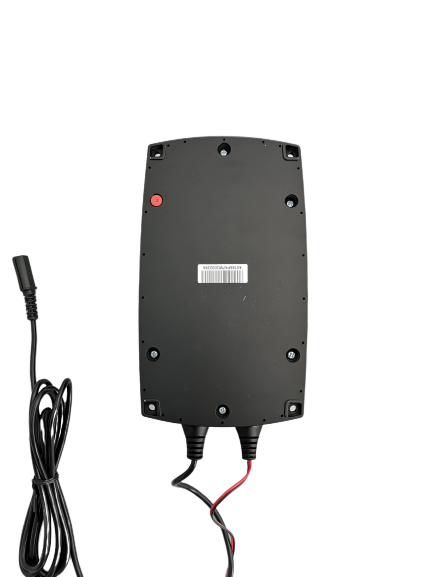 ホワイトハウスキャンパーパーツセンター / CTEK走行充電器 D250SE