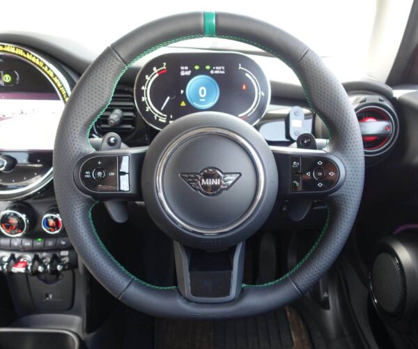 ミニクーパー】Lci2対応スポーツステアリング販売開始|MINI GARAGE PARADOX