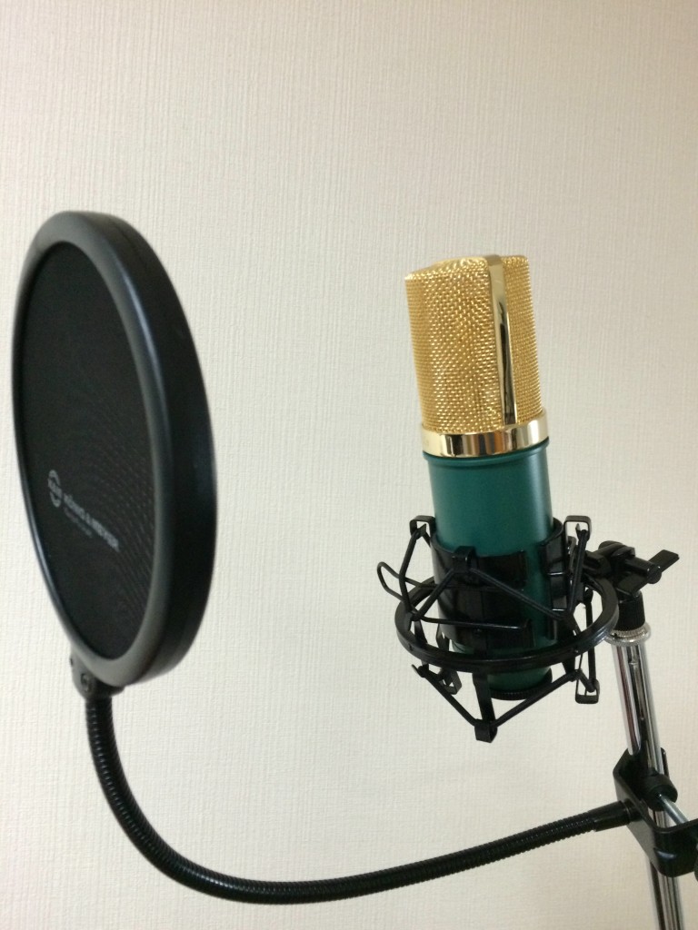 初めて買うコンデンサーマイクはMXL V67Gがオススメ。1万円ちょっとで