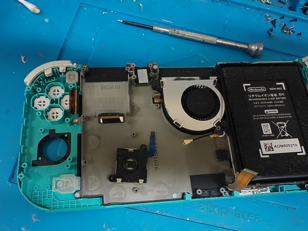 修理店】 Nintendo Switch Lite ジョイスティック 修理ニンテンドー