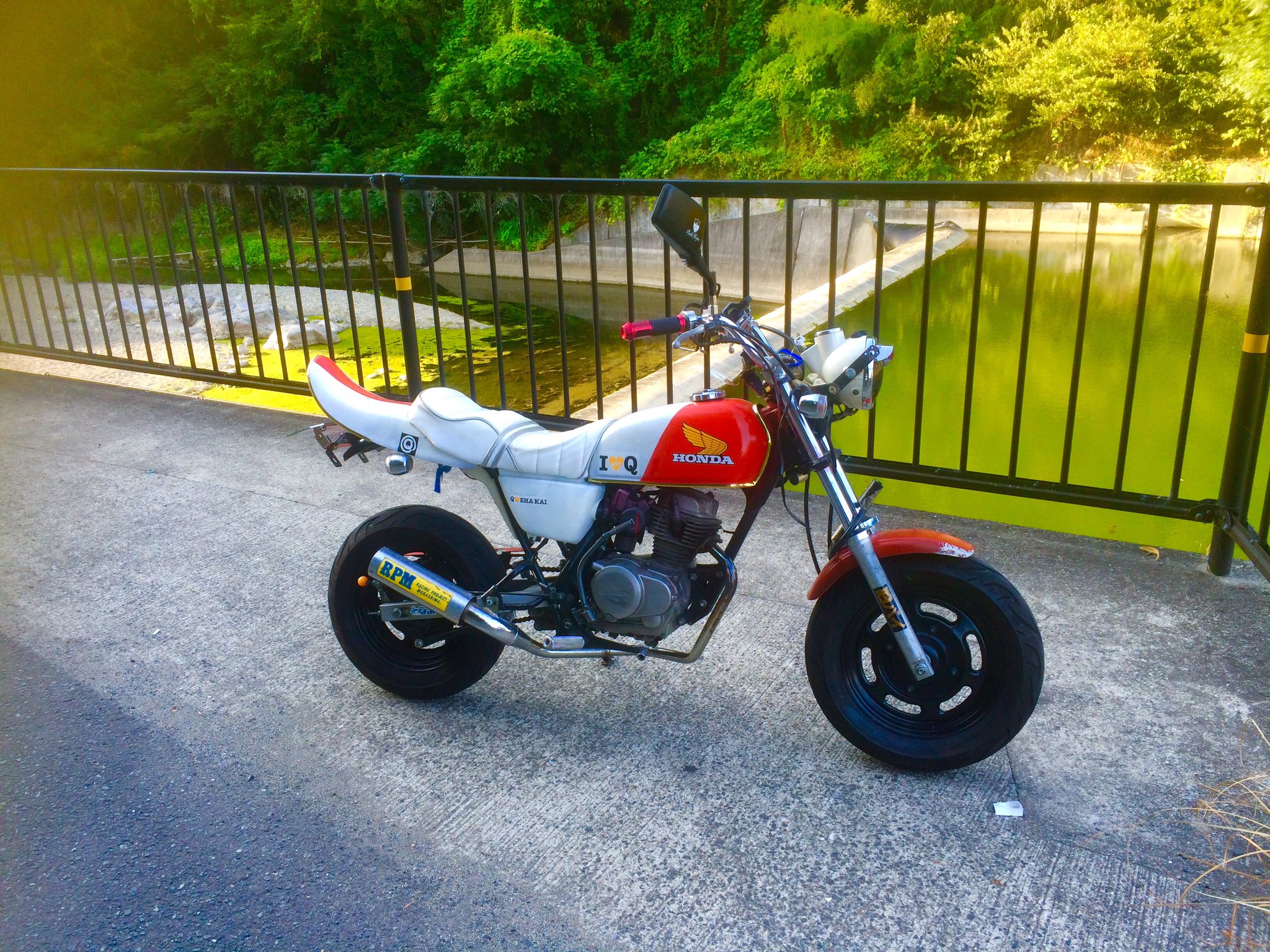 ホンダ エイプ50 エイプ③ APE50 三段シート - シート新 発売