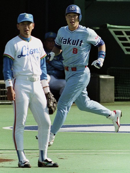 1992年の日本シリーズで、ヤクルトスワローズは西武ライオンズに3勝4
