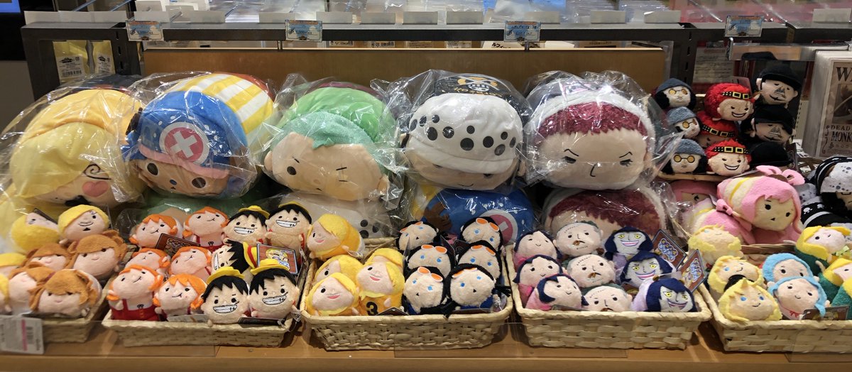 ONE PIECE 麦わらストア出張店 大分】 ムギムギおてだまとクッションに