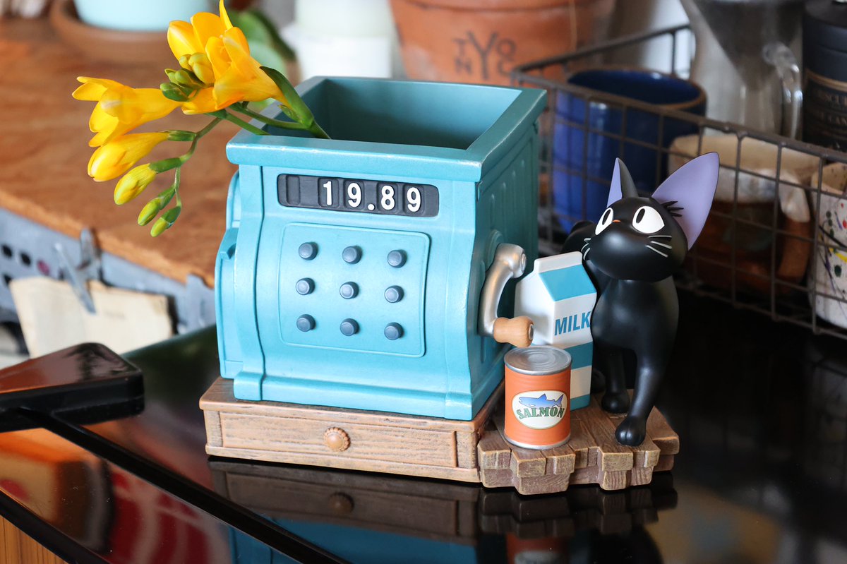 ジブリ 魔女の宅急便 2024年ジオラマカレンダー グーチョキパン店の