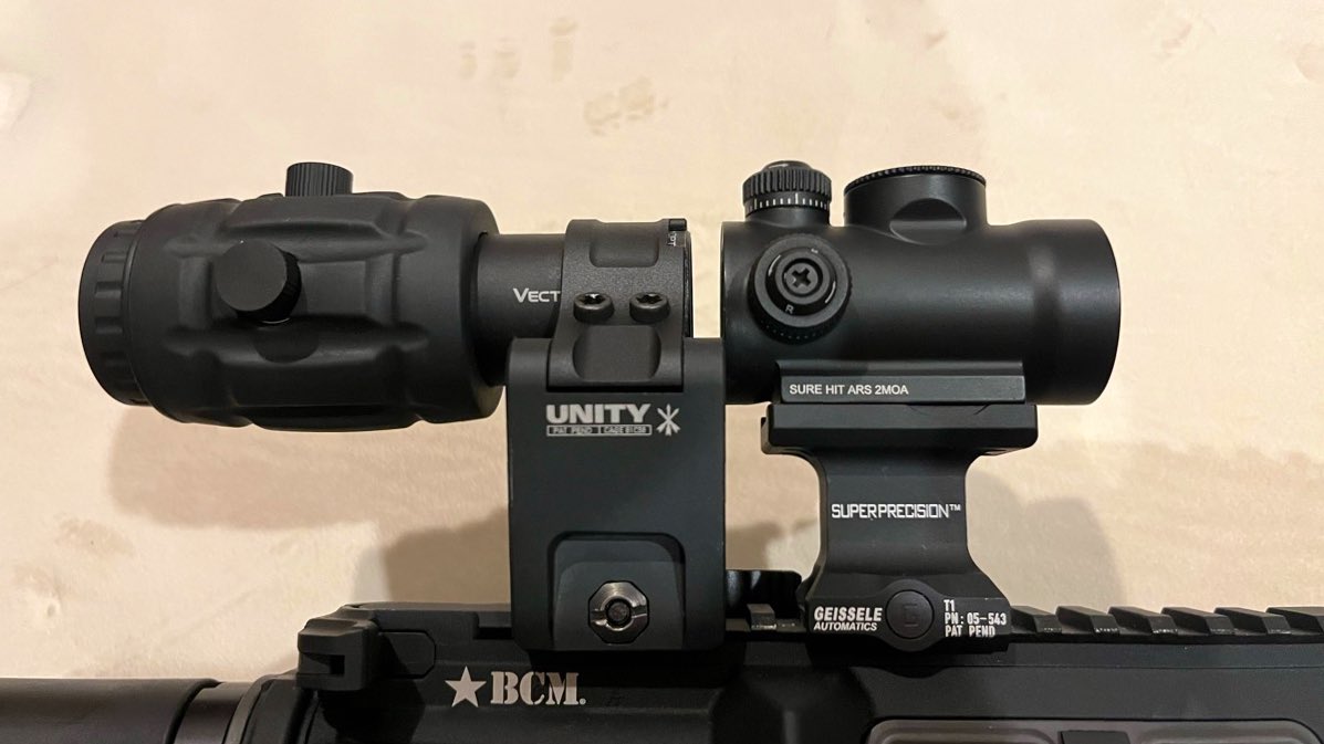 ノーベルアームズさんのSURE HIT ARSにガイズリータイプのハイマウント