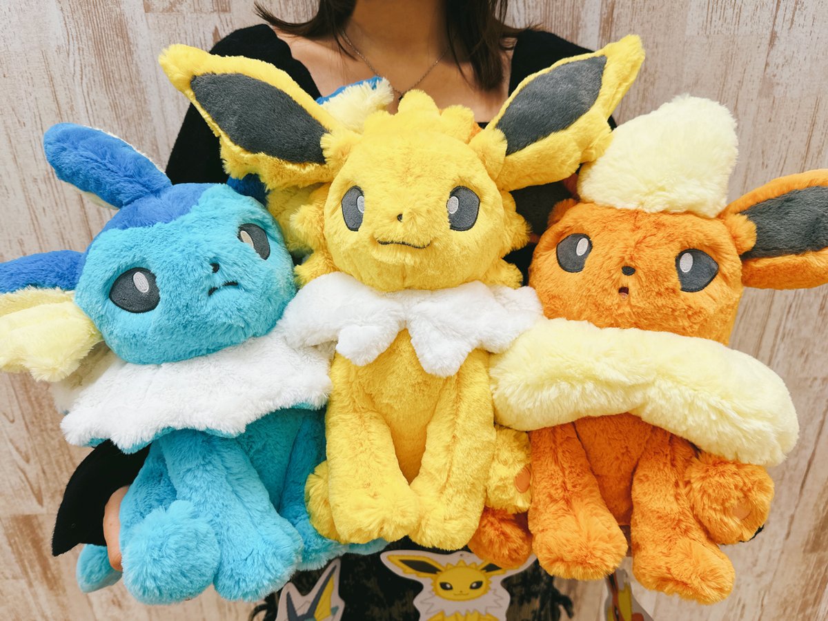 ついに #イーブイ の進化形がふわふわ抱きぬいぐるみに🙌 #シャワーズ